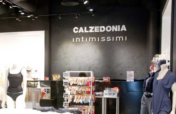 O grupo CALZEDONIA está a recrutar em várias lojas